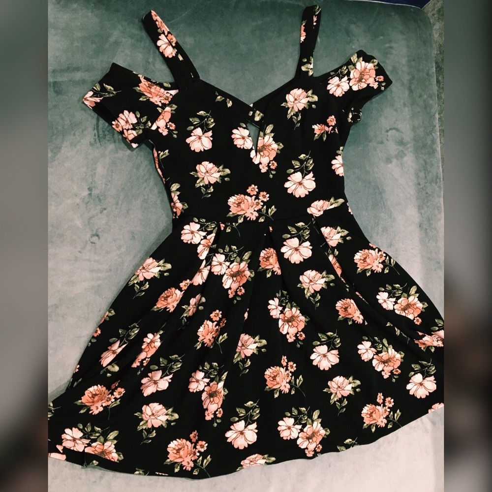 MINE Floral Off The Shoulder Dress